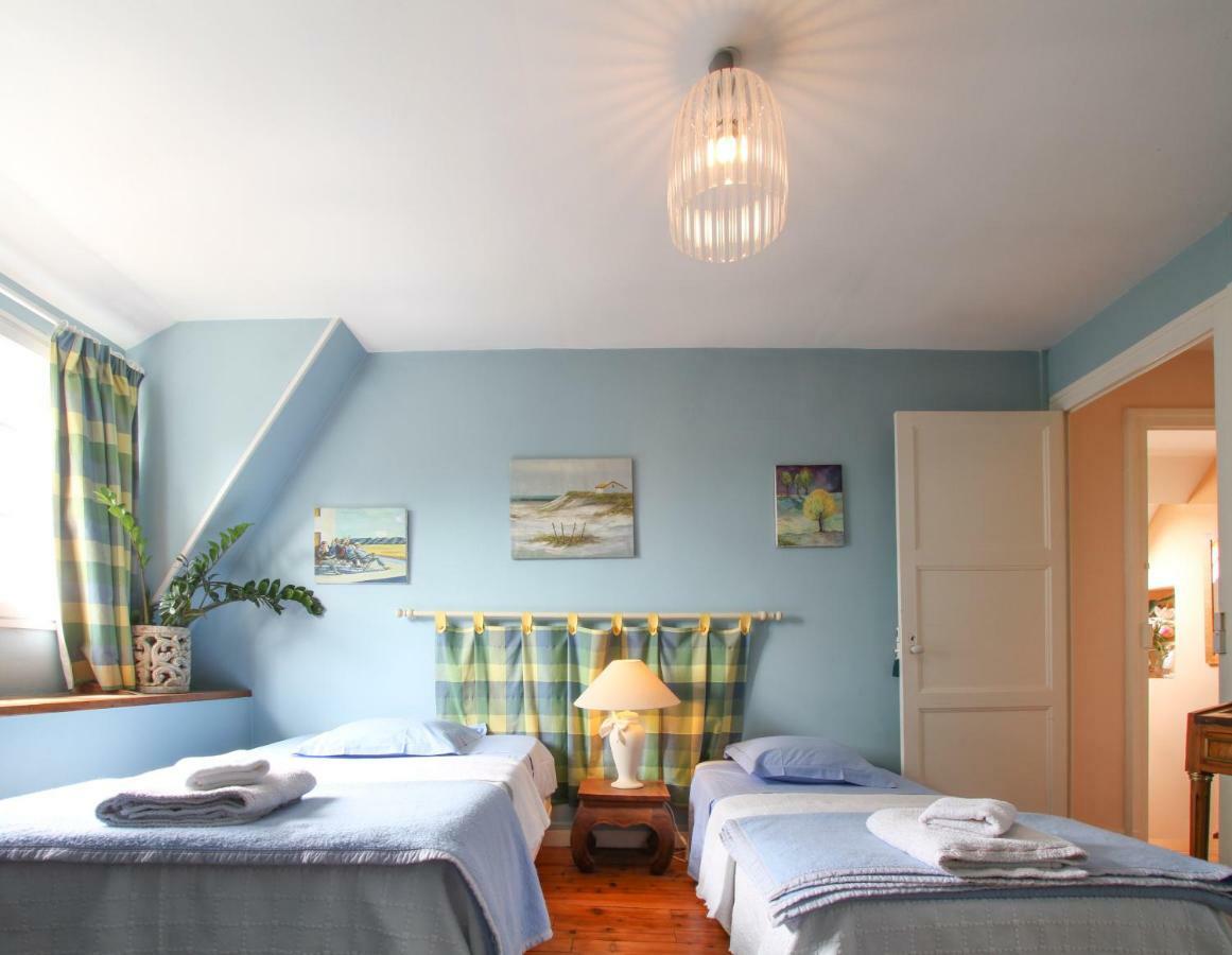 Bed and Breakfast Manoir Des Turets Yvre-l'Eveque Екстер'єр фото