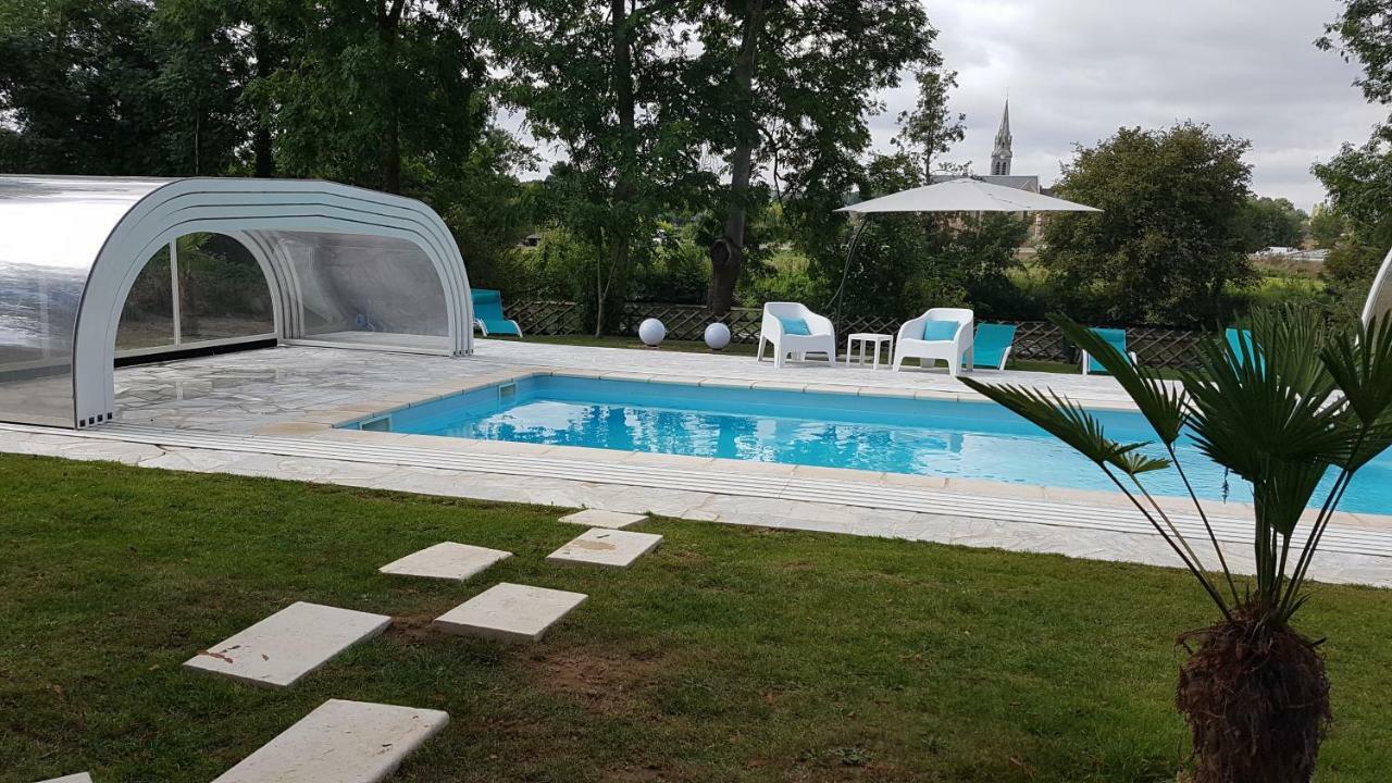 Bed and Breakfast Manoir Des Turets Yvre-l'Eveque Екстер'єр фото